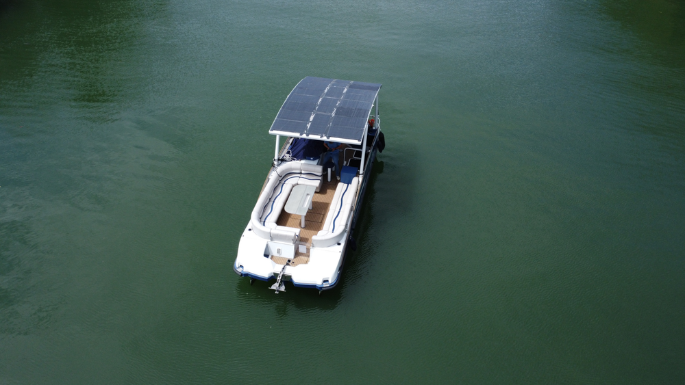 Bateau en croisière sur la Marne 