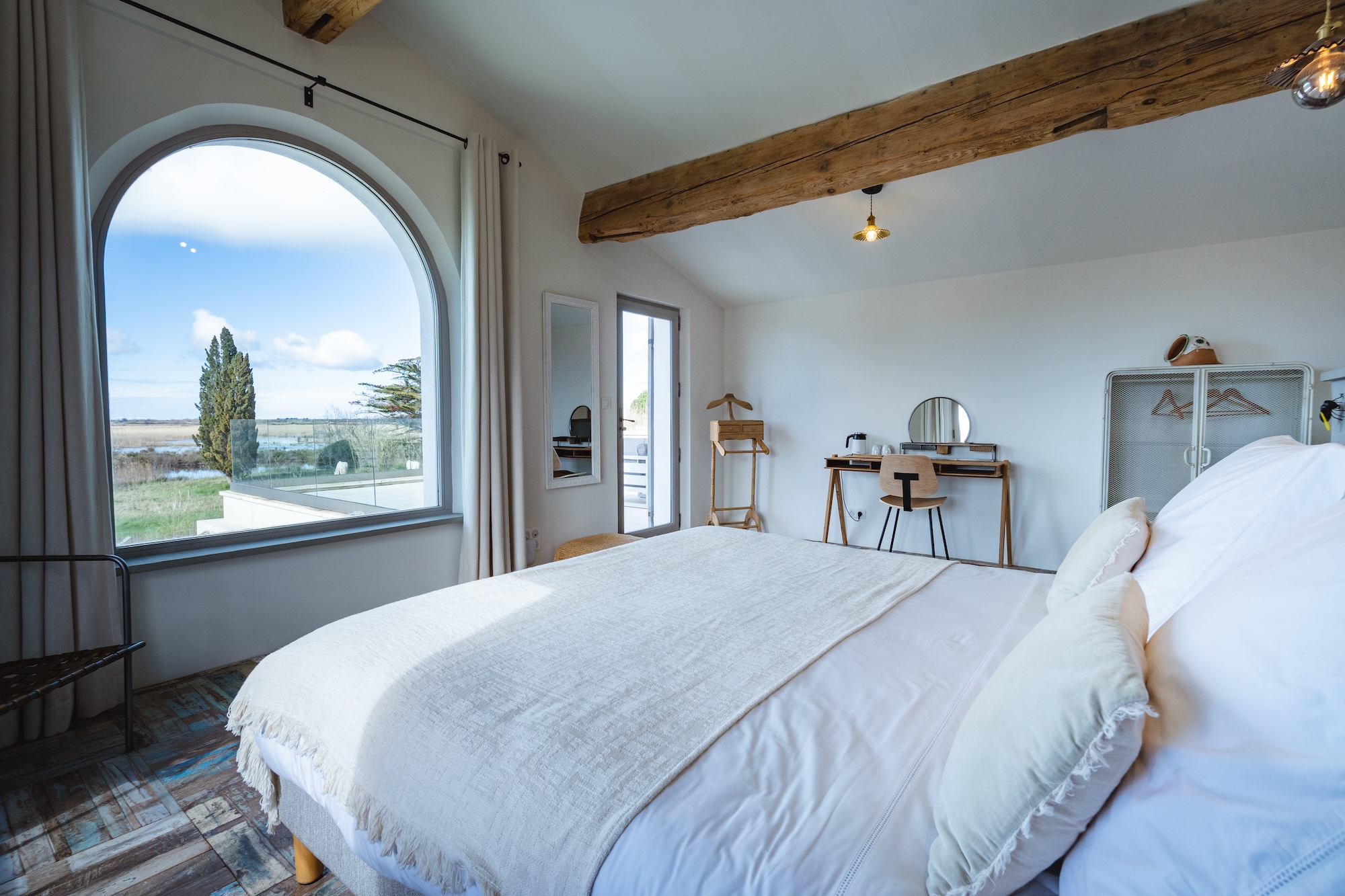 LOW RES_MAS DU COUVIN CHAMBRE FLAMANT_30