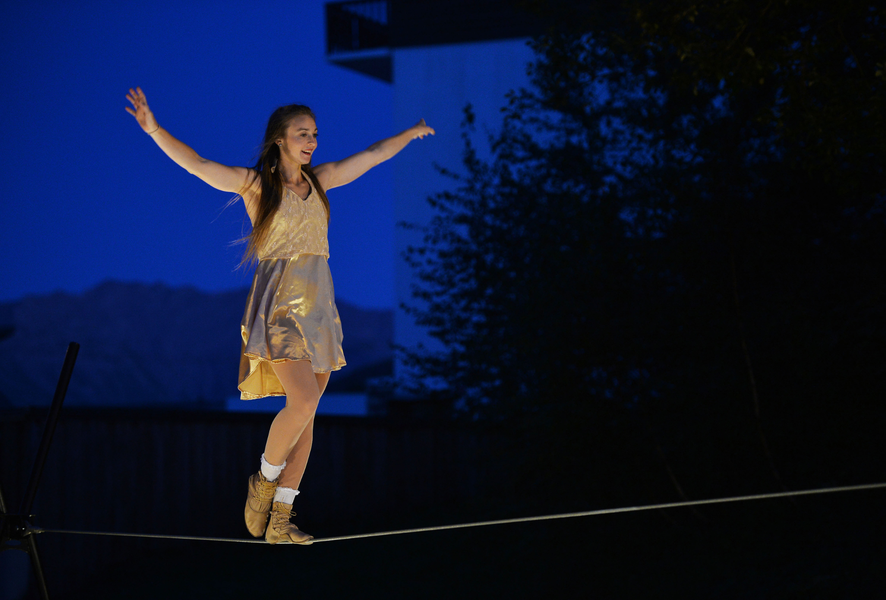 Ik wil sterven op een zomeravond... - Spectacle Est Dans La Rue_La Toussuire