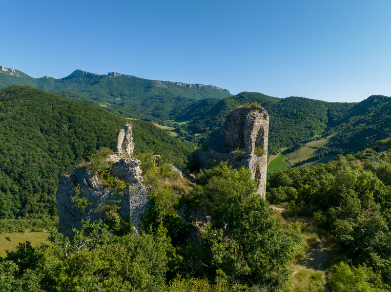 Les Ruines du Château de Barbières_Barbières