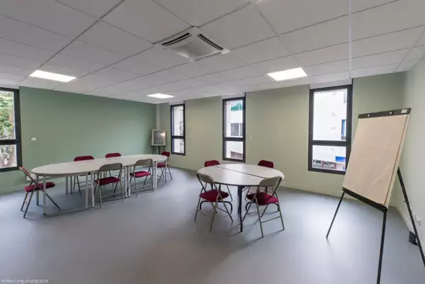 Salle de séminaire à la Maison des Huiles et Olives de France_Nyons