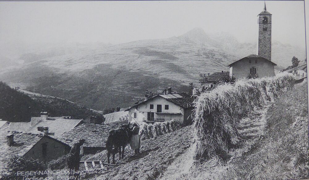 Tour du bois de l'église de Peisey