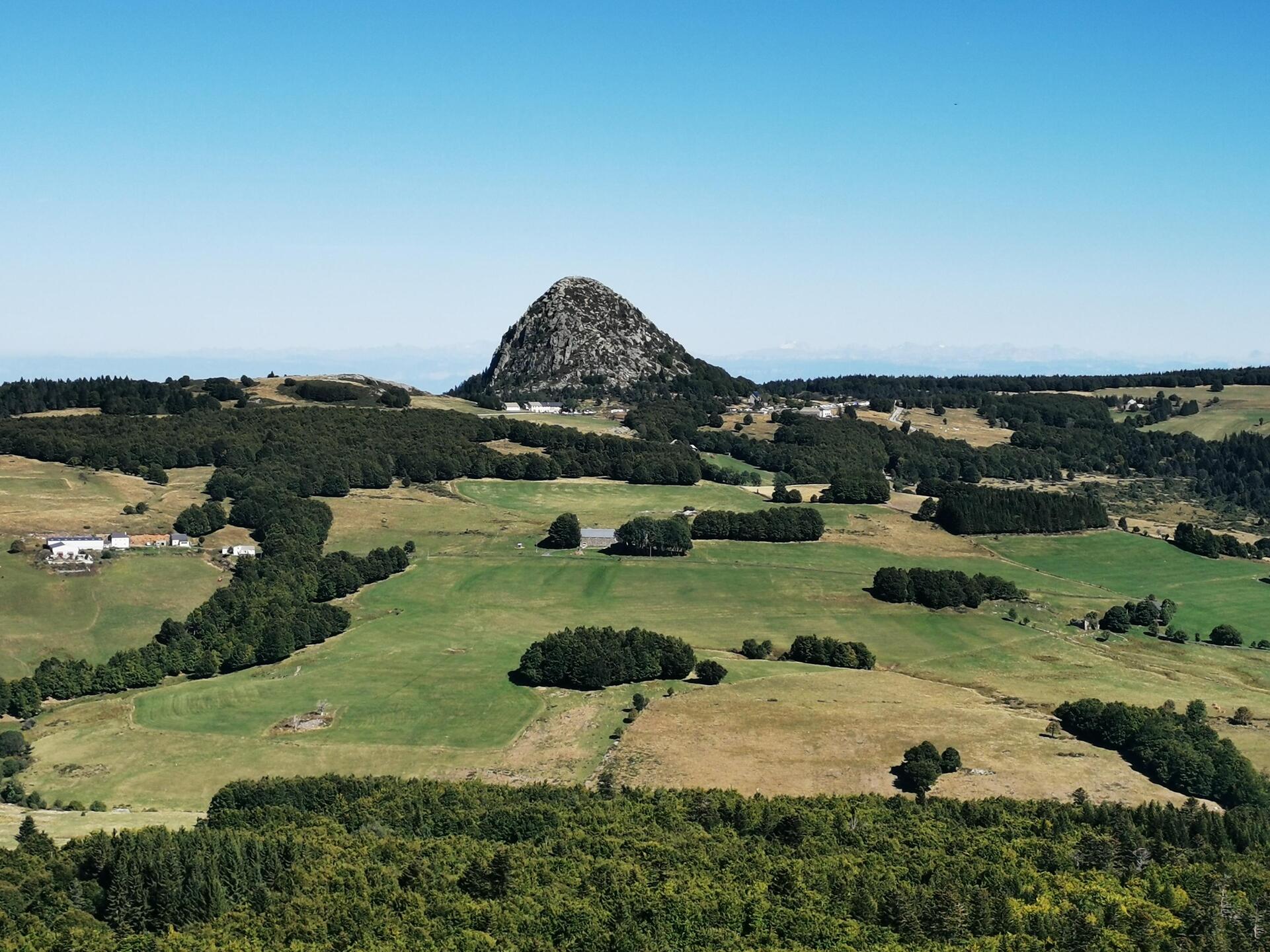 Rencontre nature : Le volcanisme du plateau ardéchois, ses formations péléennes et son paysage