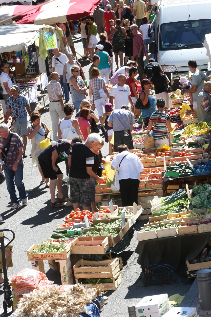 Marché d'Istres - photo 4