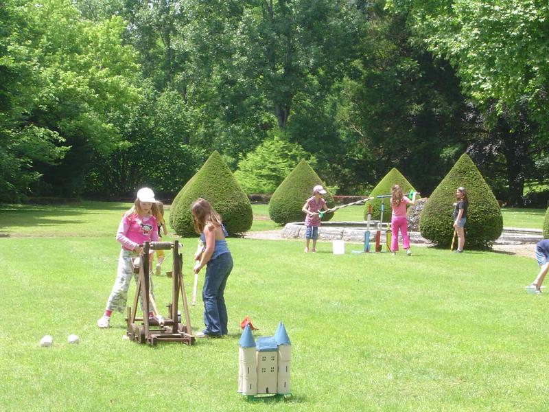 Jeux d’autrefois  par l’association Mestel