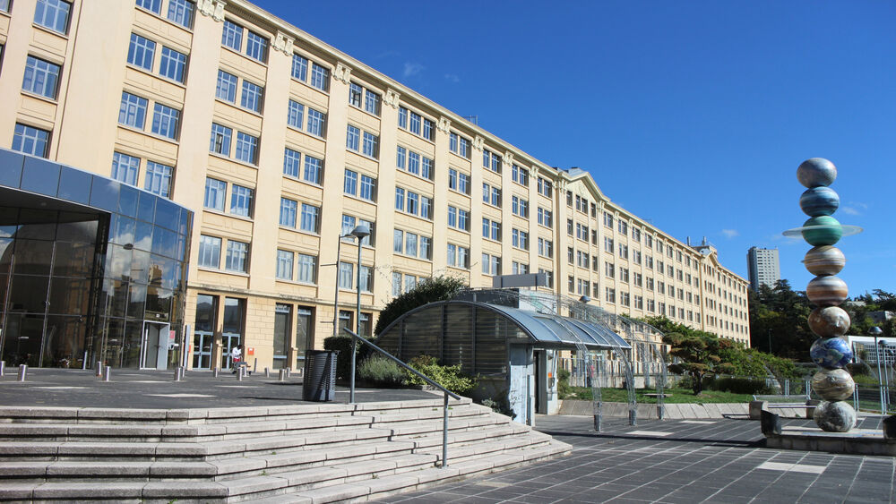 Manufacture et le centre de congrès