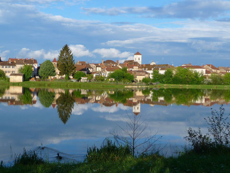http://Visites%20guidées%20estivales%20de%20la%20ville%20de%20Pont-de-Vaux