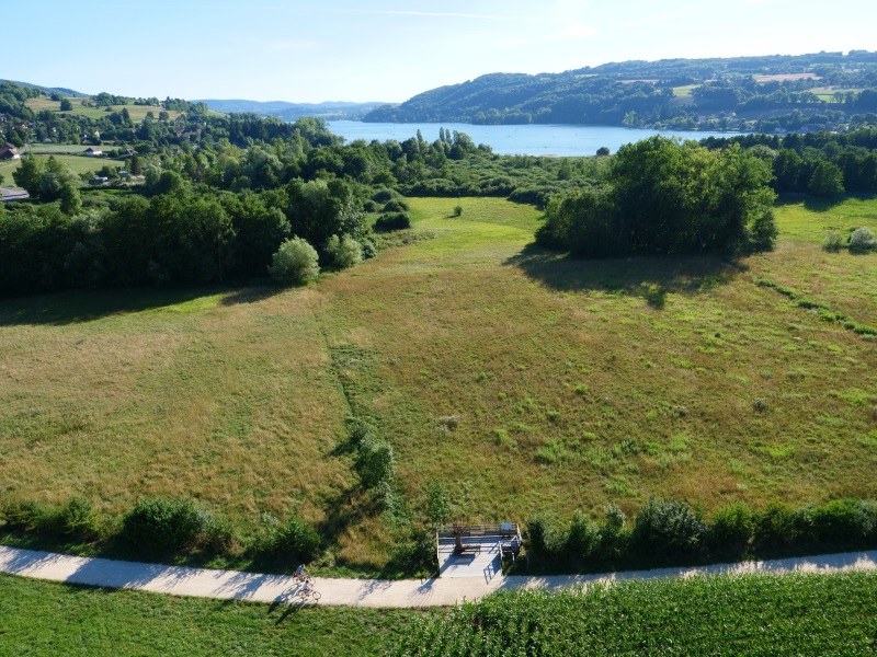 D’une rive à l’autre du lac