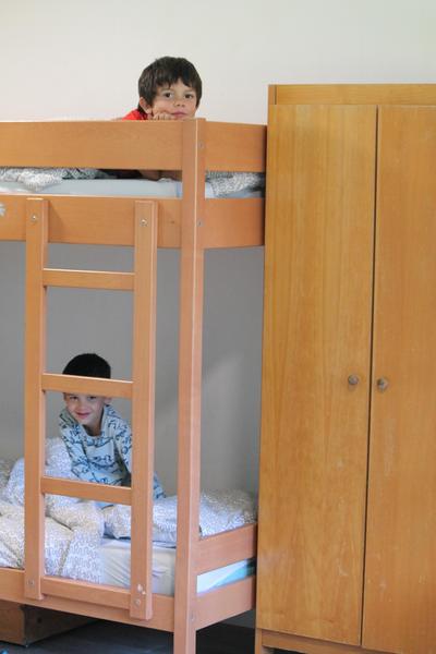 Mon lit c'est comme une cabane Mon lit c'est comme une cabane