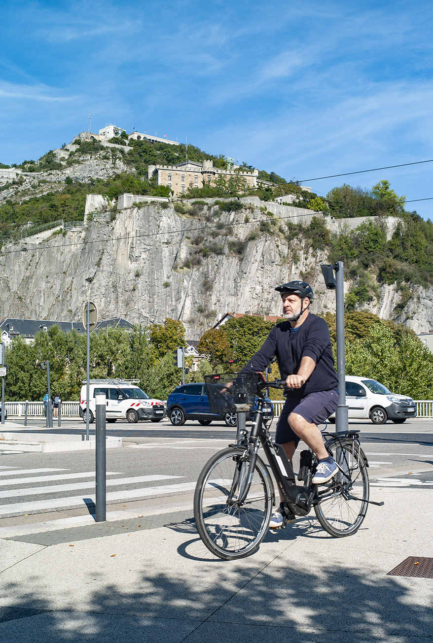 Topo vélo Boucle Campus_4 bastille © Grenoble Alpes Métropole - territorium.io