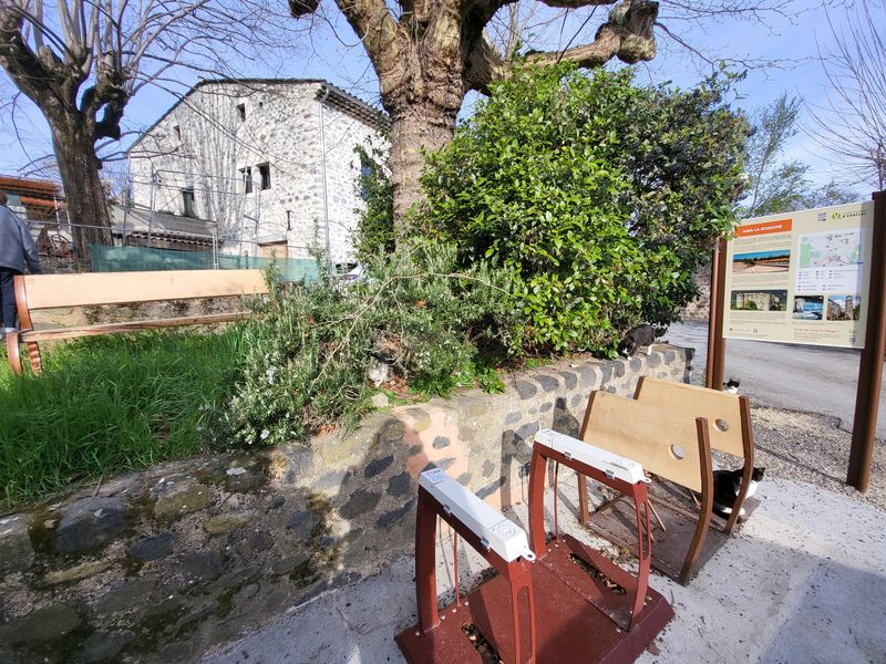 Aire de service vélo à Alba-la-Romaine