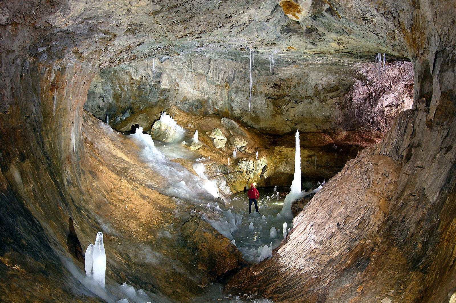 Spéléologie Grotte du Guiers Vif