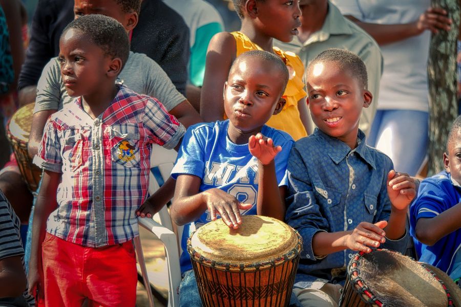Festival images et paroles dAfrique : Maza Pulu - u-u-u ! A - o-o-o !