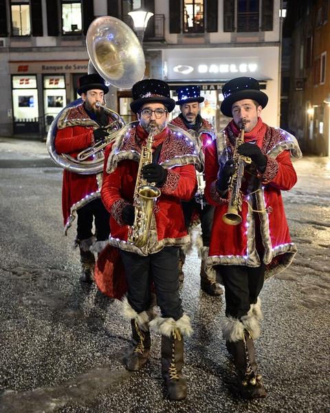 Spectacle déambulatoire "La fanfare de Noël" Le 26 déc 2024