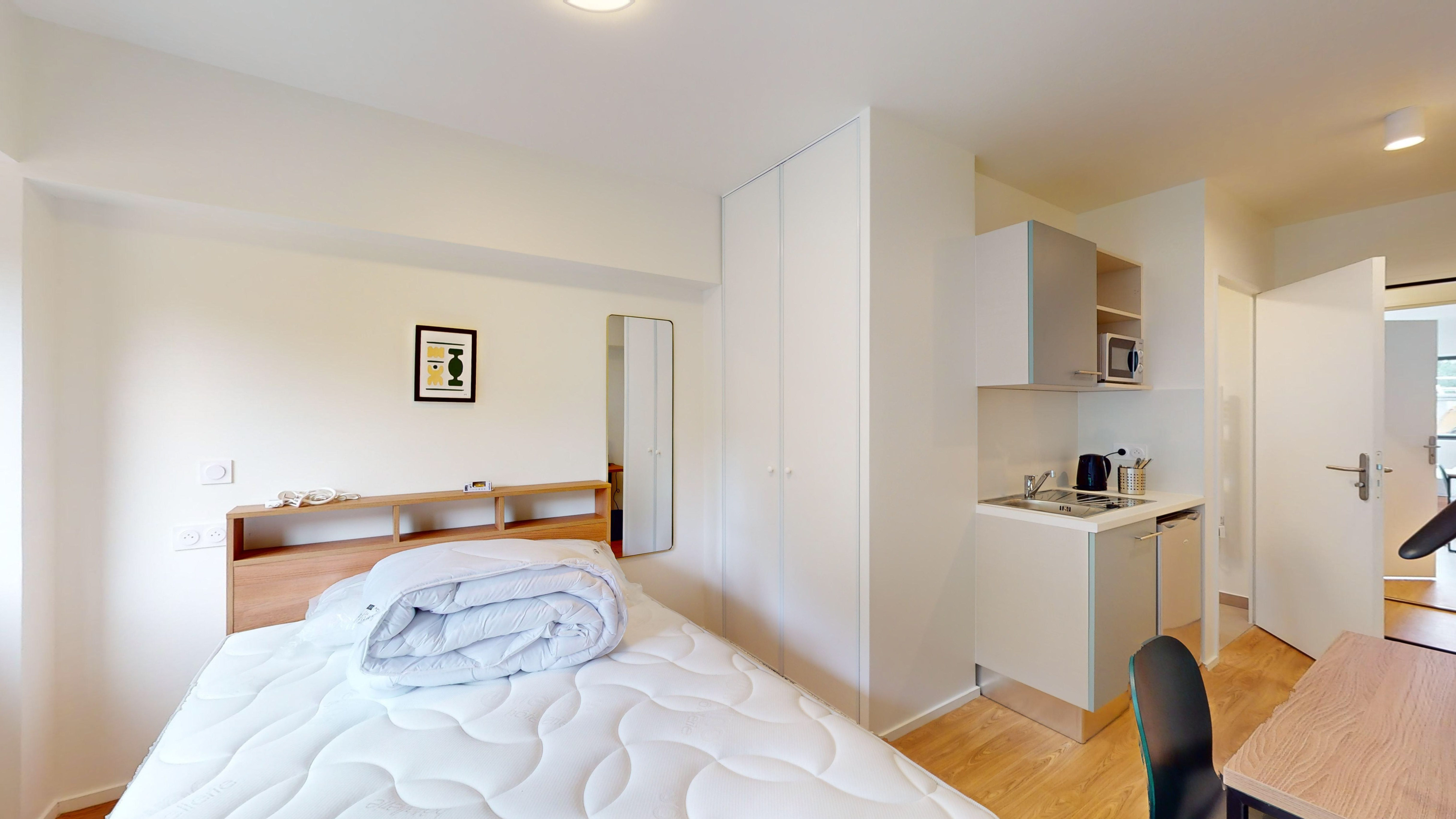 Studio individuel meublu00e9 avec espace bureau