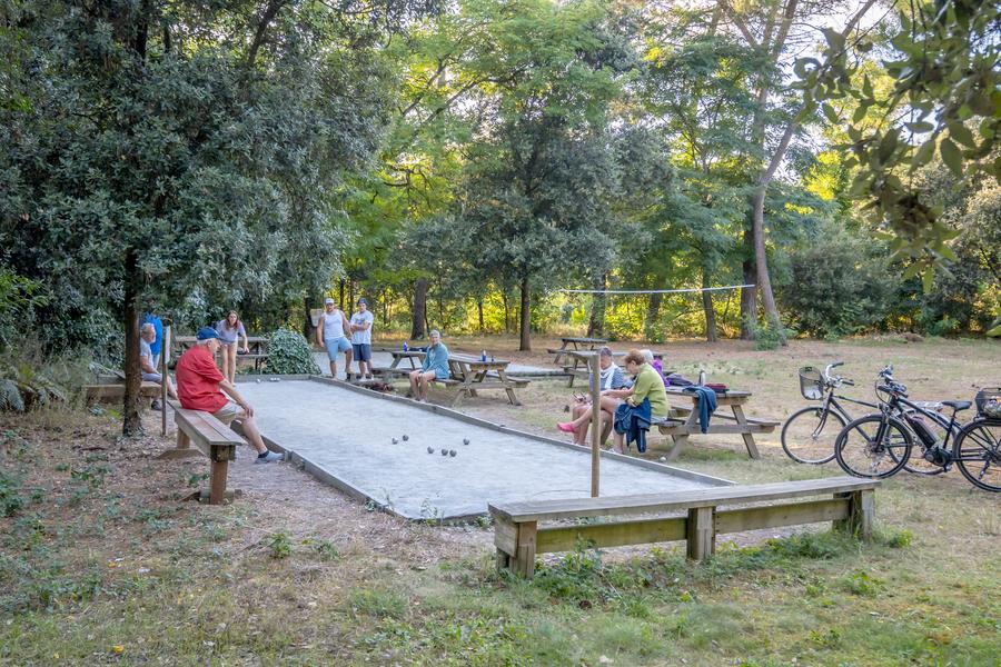 terrain de pétanque