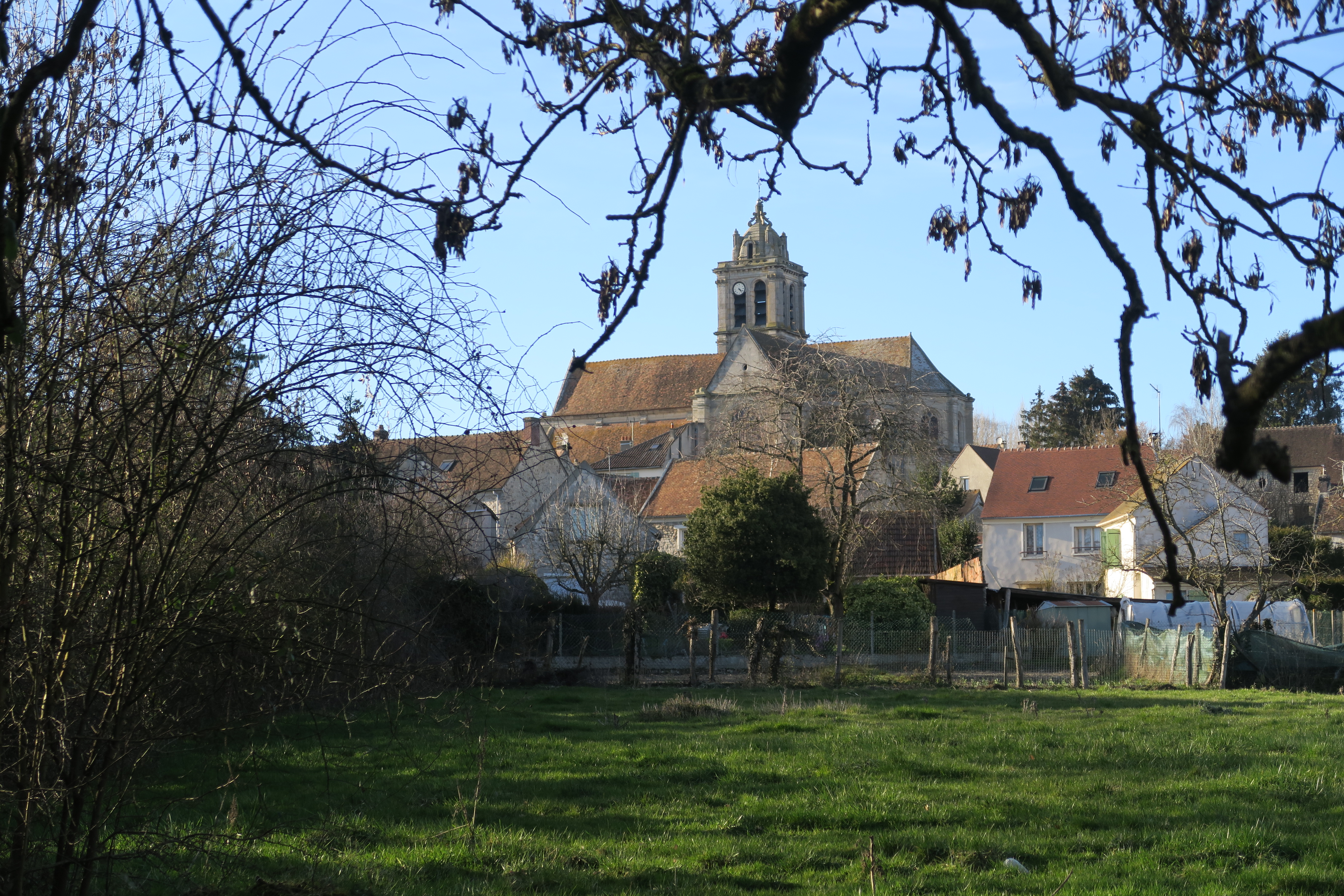 L'église d'Epiais-Rhus à la lampe de poche