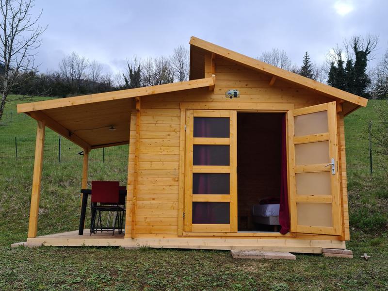 Camping Belle Roche - Cabane du randonneur_Lalley