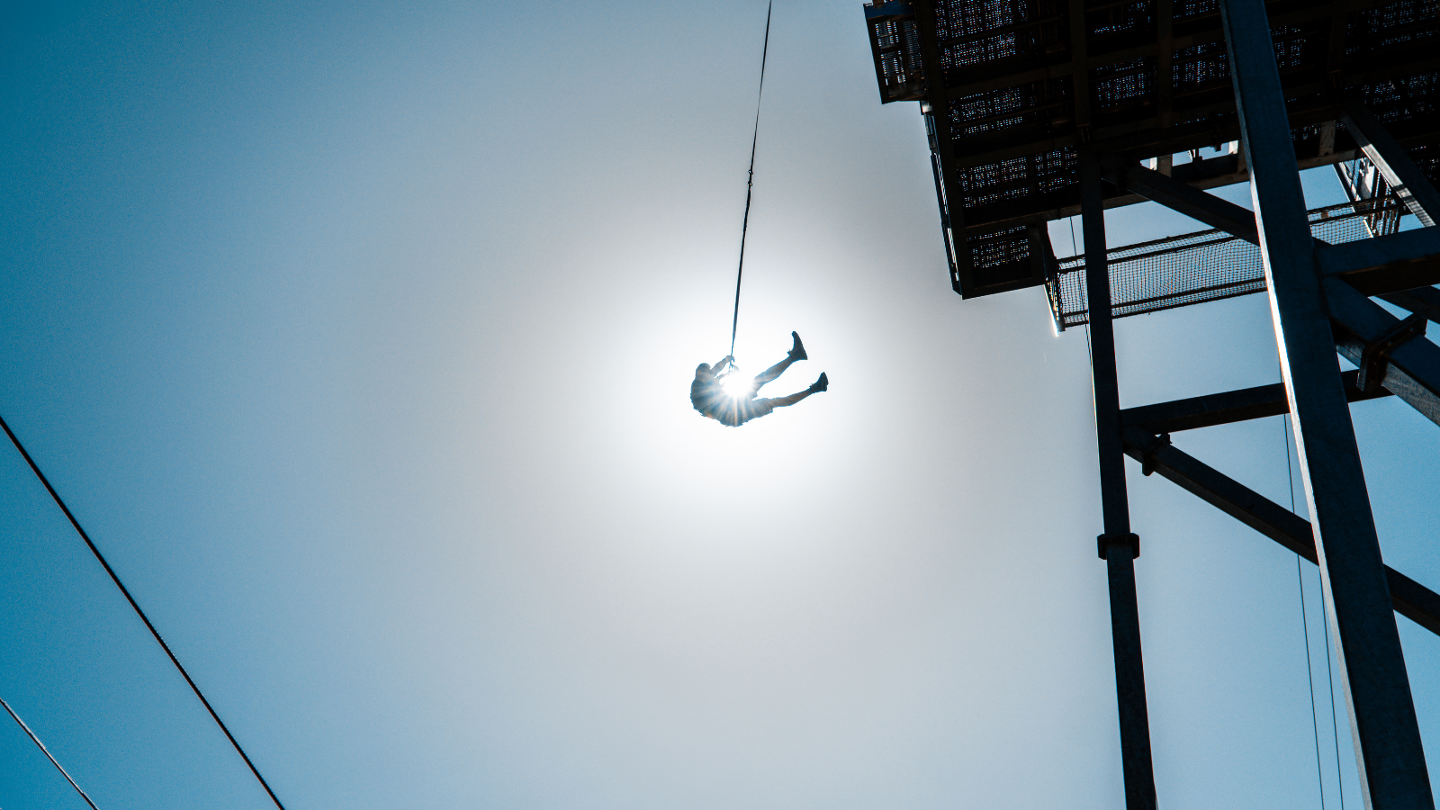 Saut dans le vide