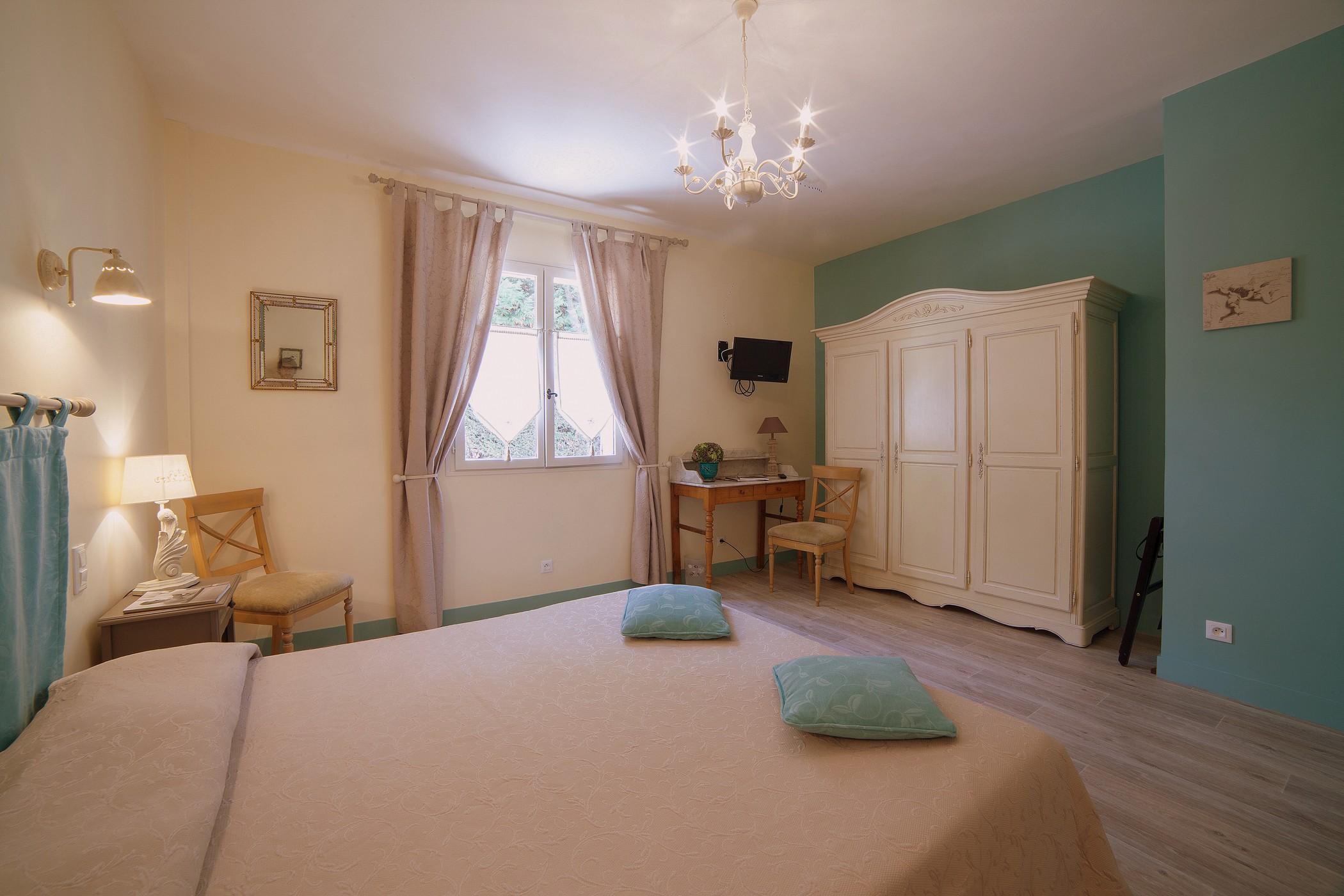 Hôtel Mistral, Mas-Blanc-des-Alpilles - photo 2