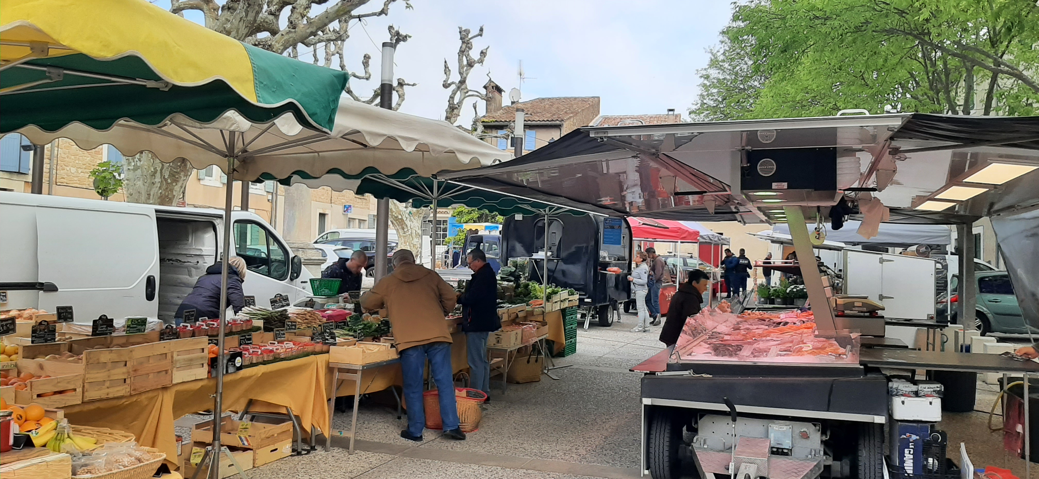 Marché de producteurs locaux d'Alleins, Alleins - photo 3