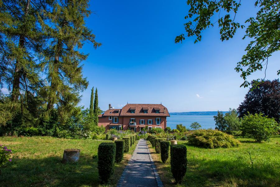 Evian-les-Bains