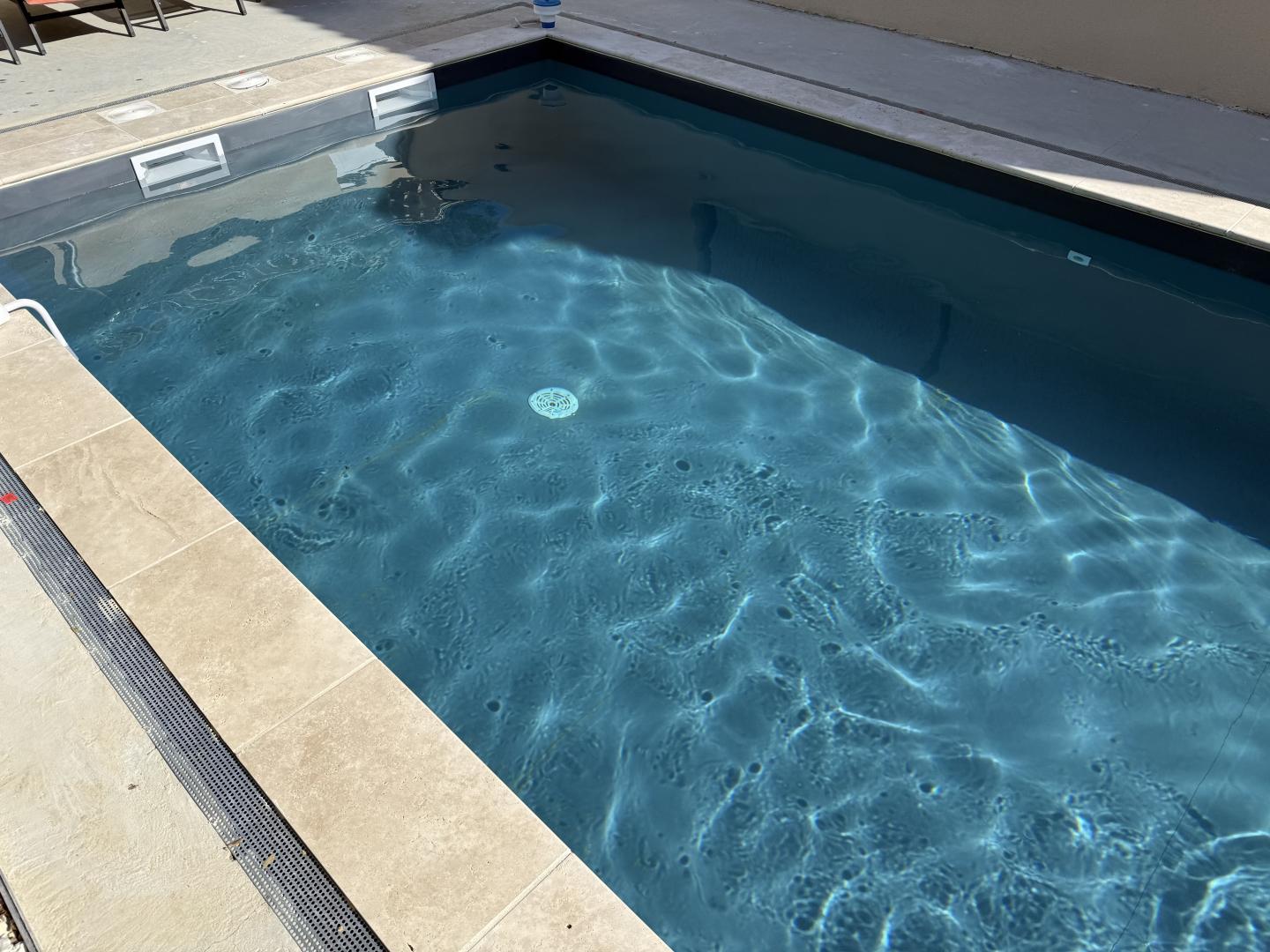 Piscine debut avril 2024