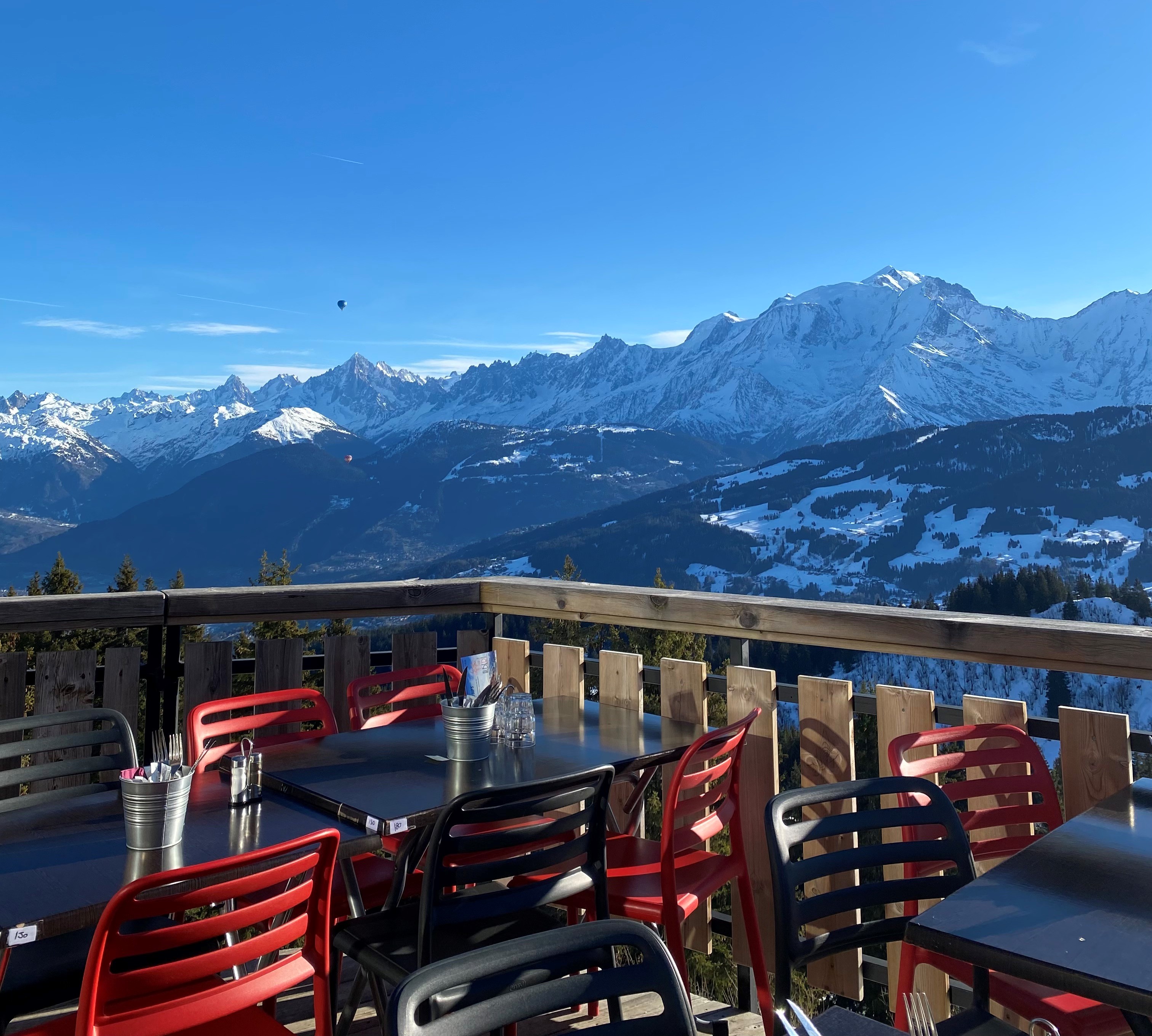 Terrasse vue Mont-Blanc