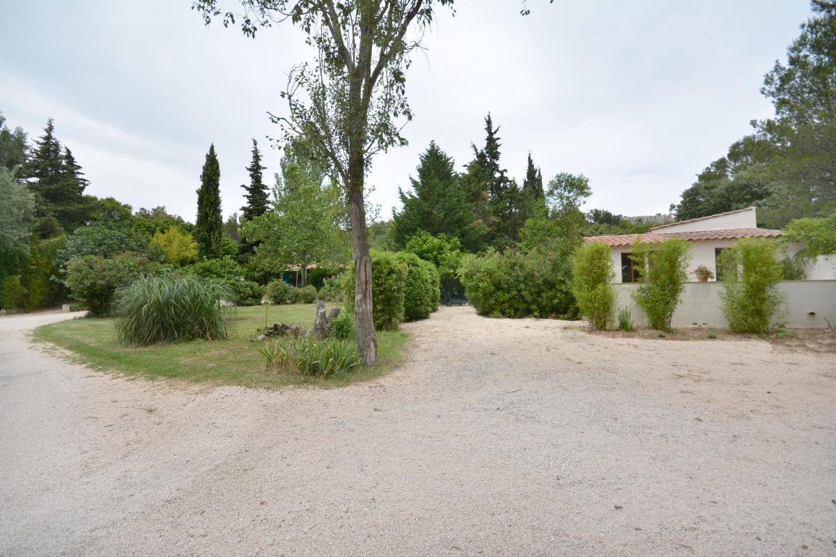 LA GLYCINE, Les Baux-de-Provence - photo 14