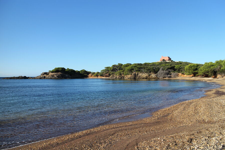 La plage noire du Langoustier - île de Porquerolles - Hyères