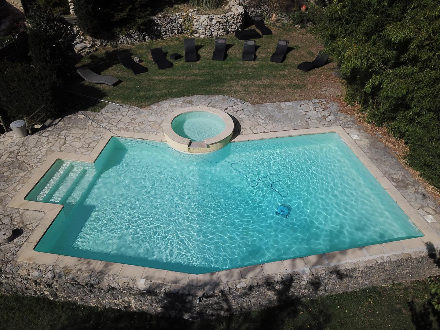 Piscine partagée