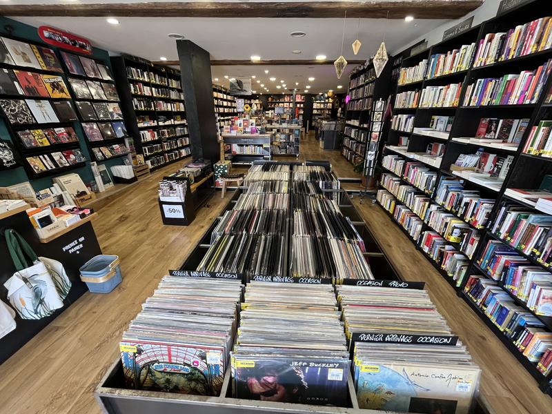 L'intérieur du magasin.