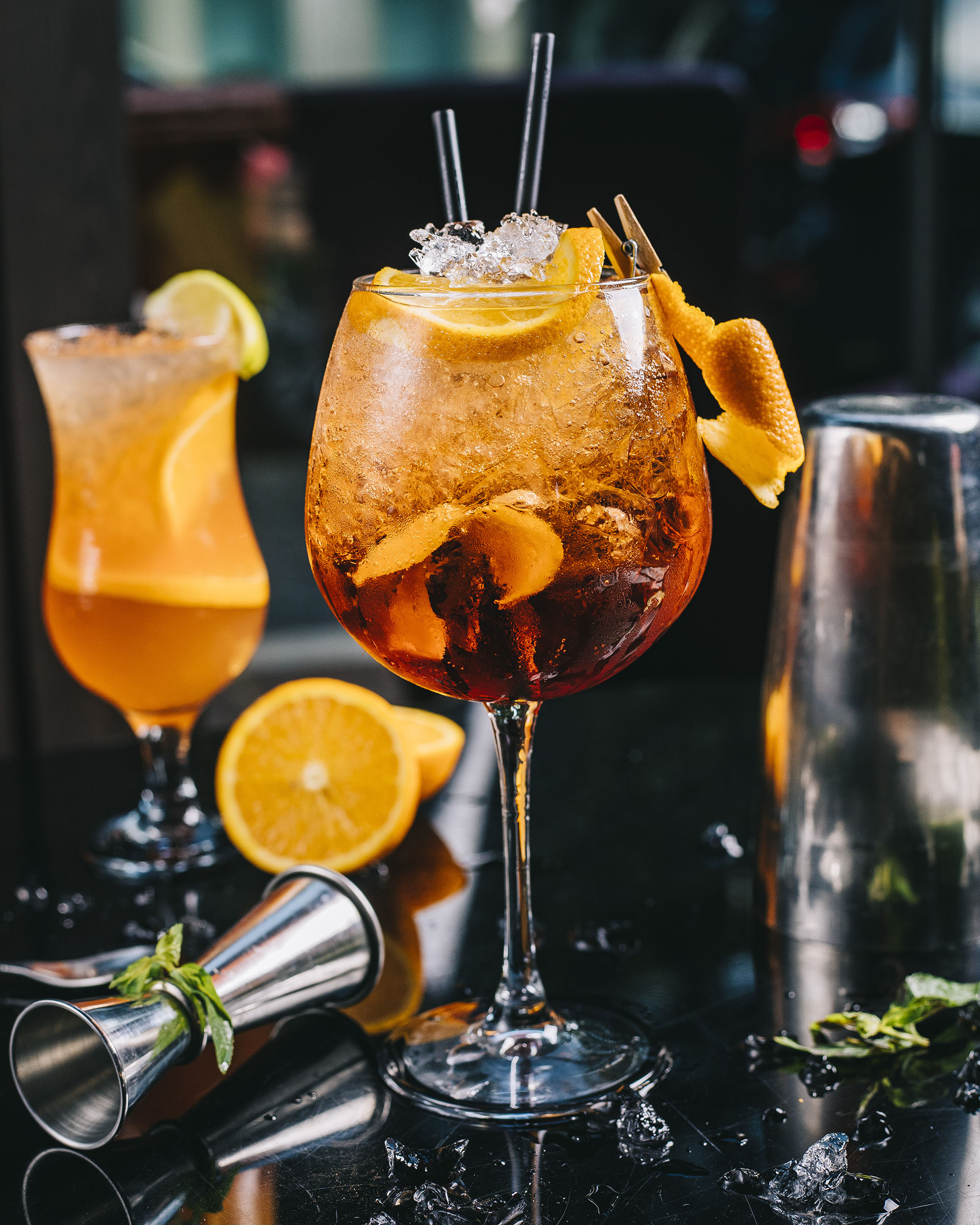 cocktail-garni-d-une-tranche-d-orange