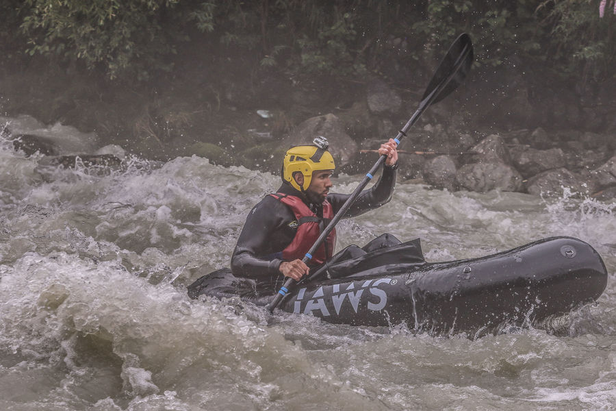 Packraft Aventures - Arve - Adventures Payraud Session Raft - River Explorer Original ©