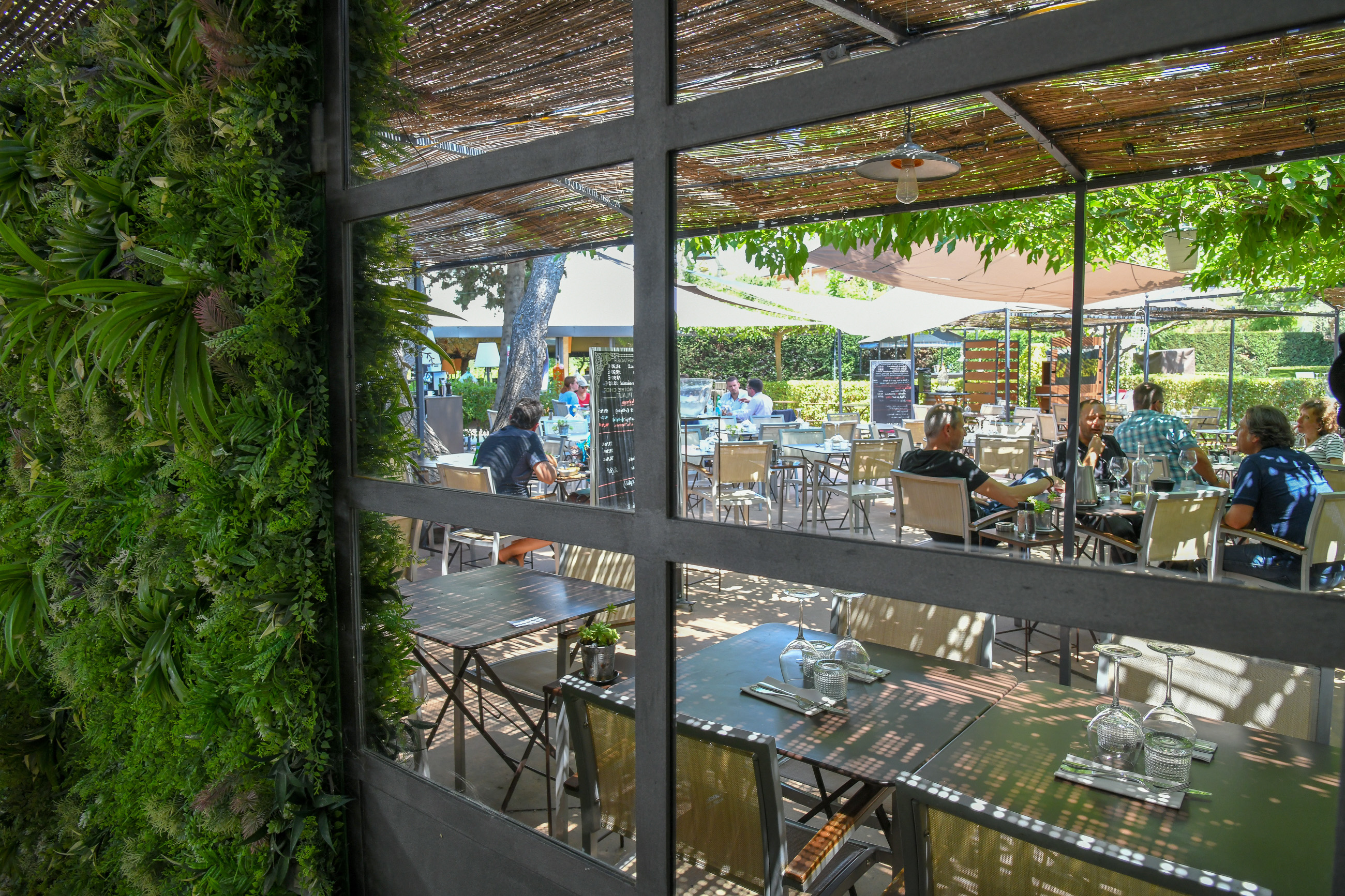 Lautraix Restaurant - photo 5