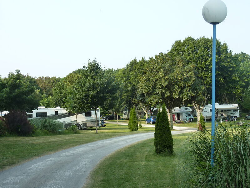 Camping Du Lac De Bignac - Charente Genac-bignac Photos