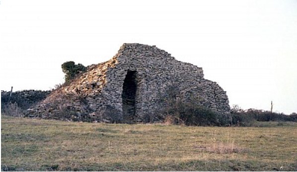 Chassiecq sentier du camp romain