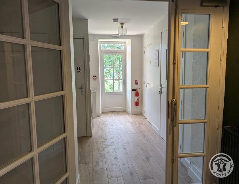 Grand Gîte avec piscine - 34 personnes et 11 chambres \