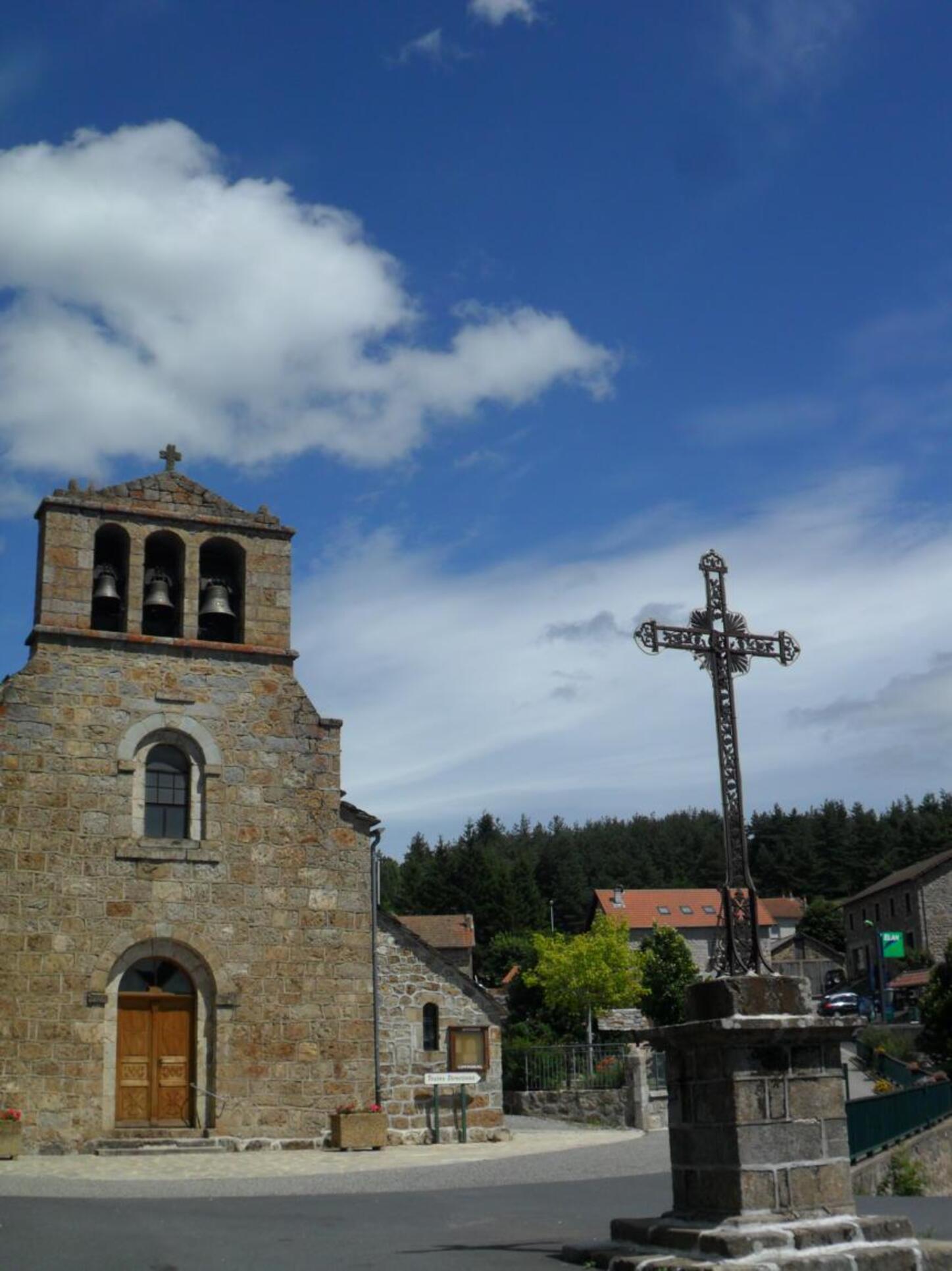 Eglise du Lac d'Issarlès
