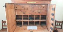 2 Ville-Vieille Armoire aux 8 serrures G Nortier