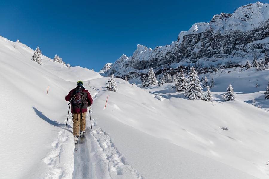 Le Refuge de Bostan (itinéraire raquette non balisé)_Samoëns