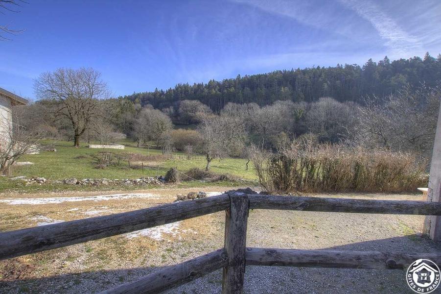 Vue depuis le parking du gîte Vue depuis le parking du gîte