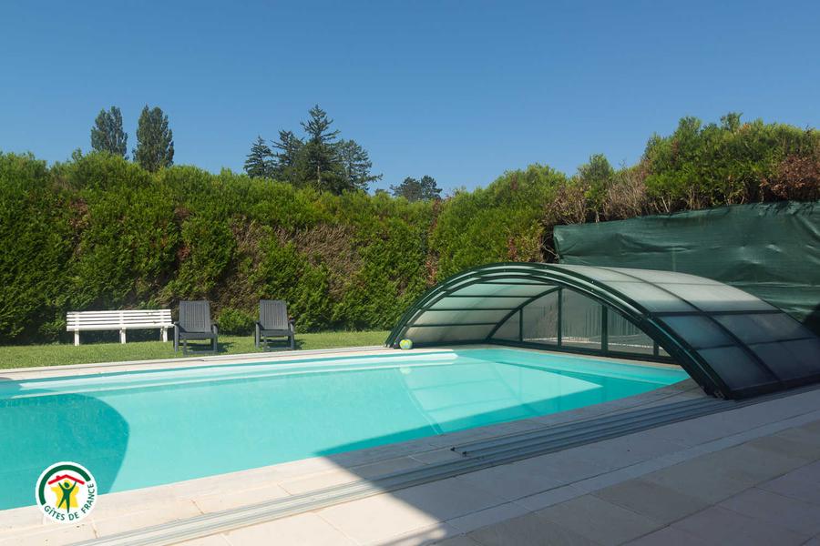 Votre terrasse privative, Piscine & jardin commun avec Gîte 55005 Votre terrasse privative, Piscine & jardin commun avec Gîte 55005