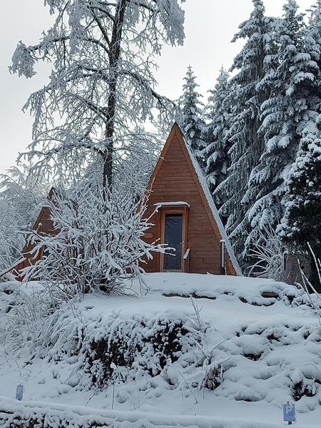 Yourtes et tipis bois Espace Rivoire_Vieu-d'Izenave