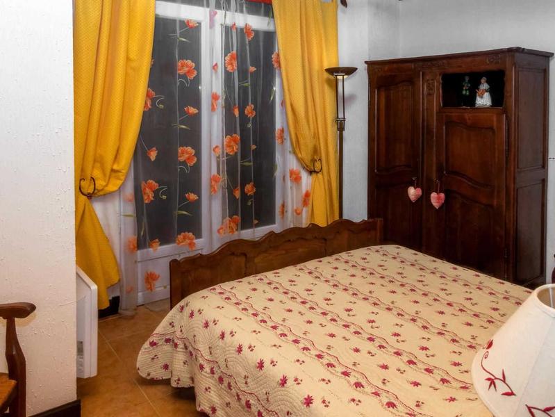 La Bastide des Chênes-chambre avec fenêtre-Le Broc-Gîtes de France Alpes-Maritimes.