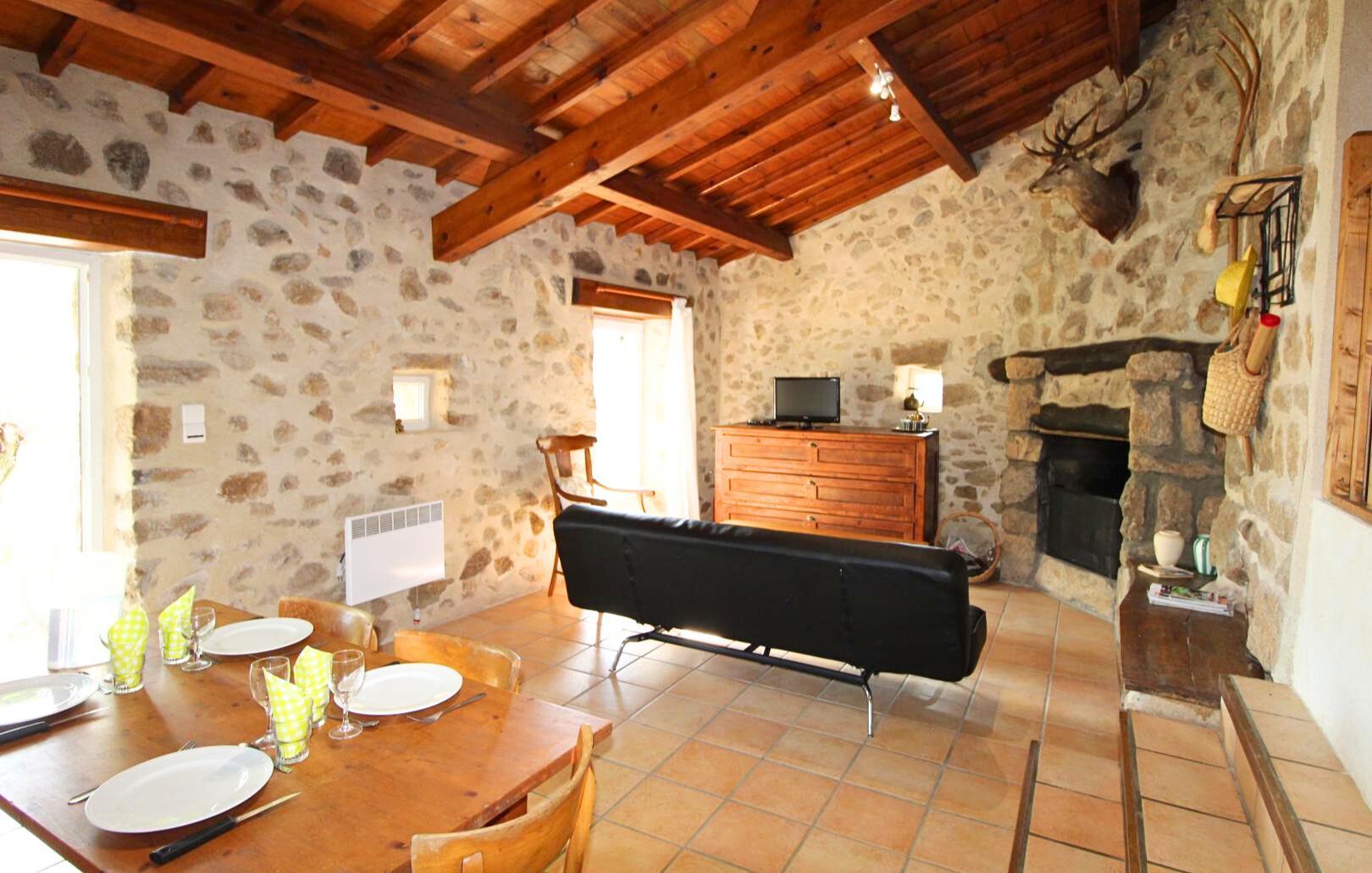 Grande pièce de vie de 37m²