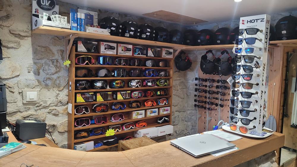 SKISERVICECHARTREUSE