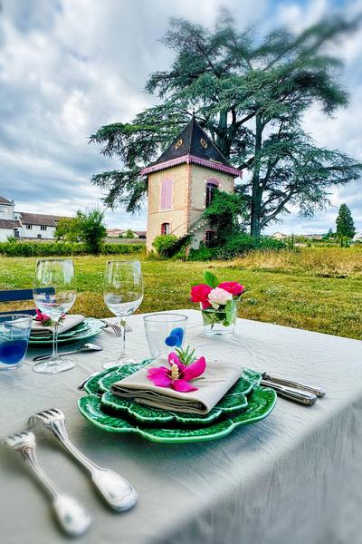 Repas dans le clos des Bachelards à Fleurie