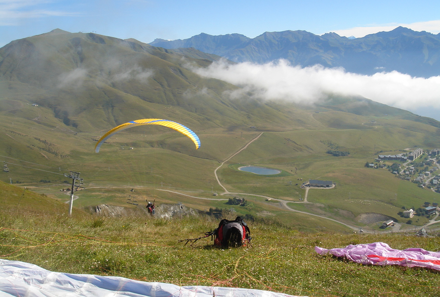 Décollage en parapente @LaToussuire