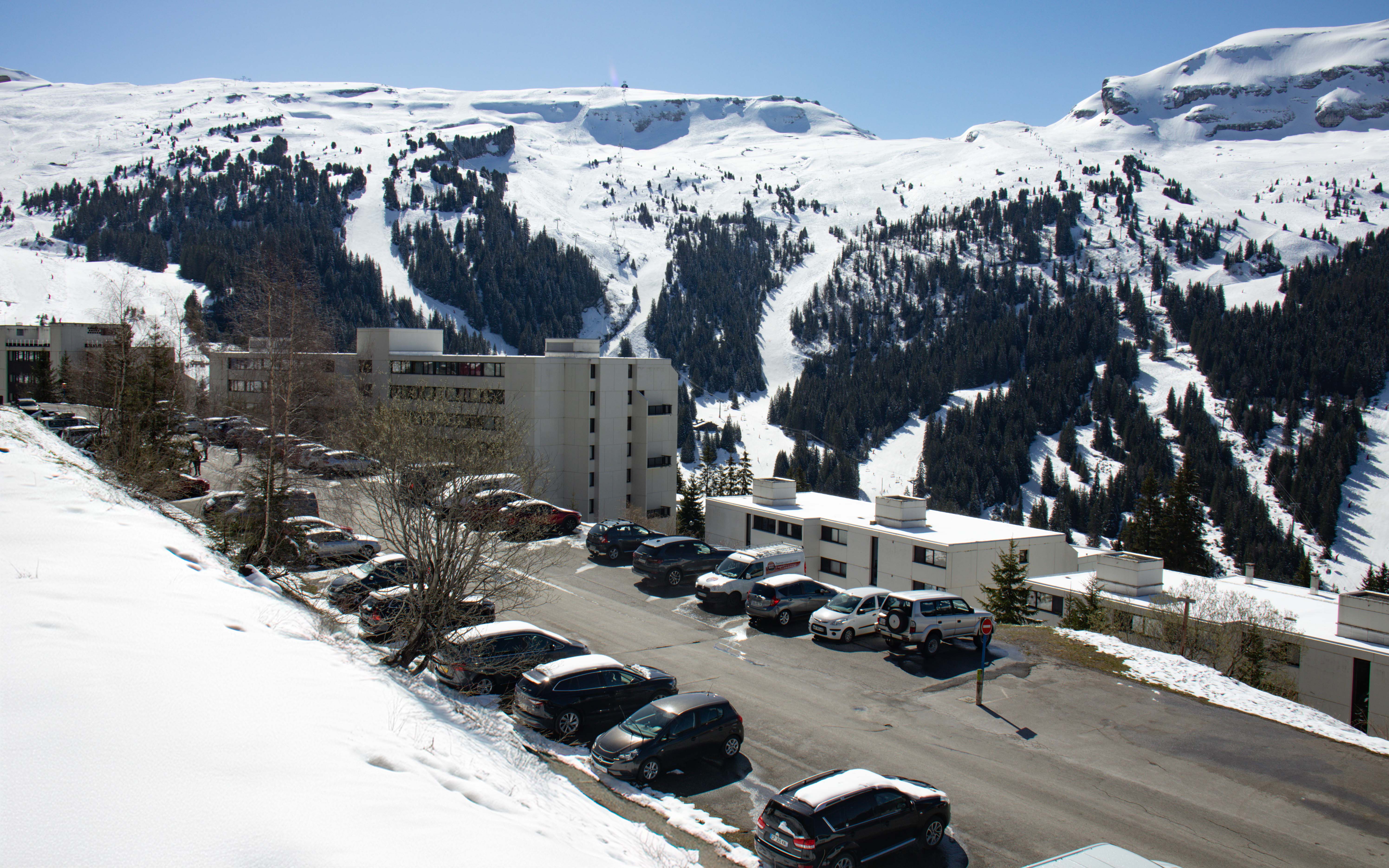 Vue du parking depuis la deuxième niveau